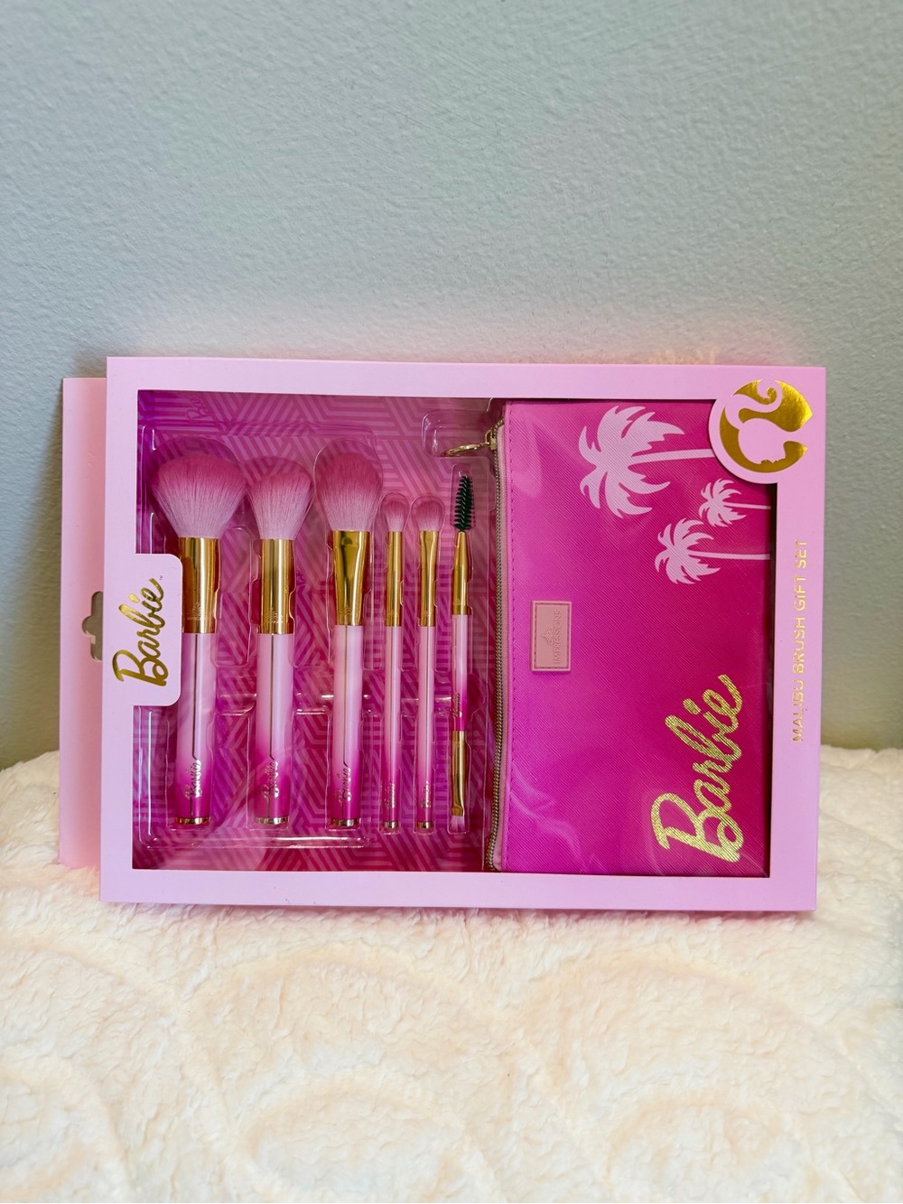 Barbie Impressions Pink and Gold Makeup Brush Set with Pink Pouch